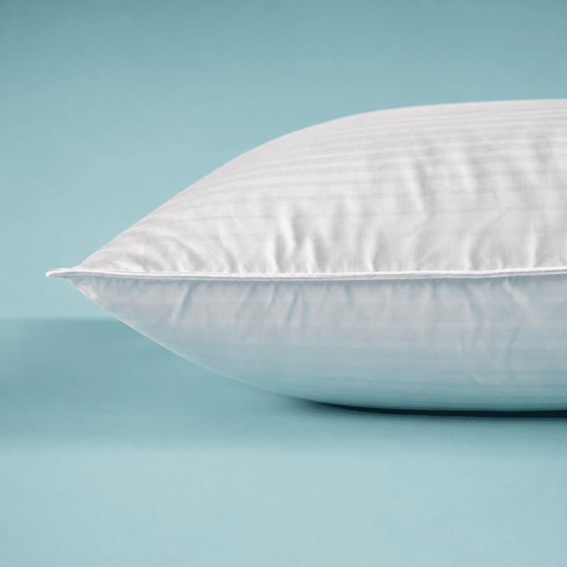 Pūkinė pagalvė LUXURY Medium